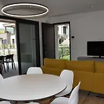 La Bella - In *