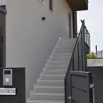 La Bella - In