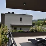 La Bella - In *